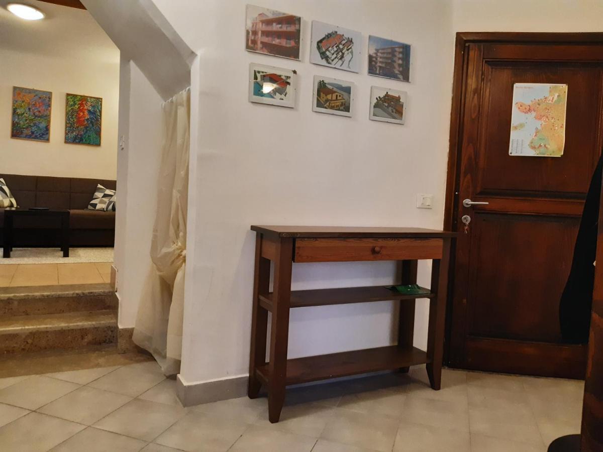 Apartment Zdenac ロヴィニ エクステリア 写真